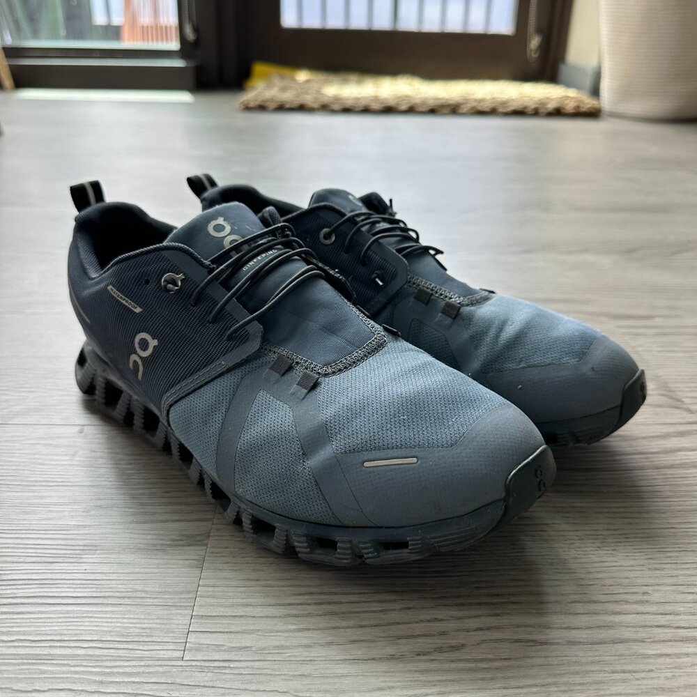 On Cloud Men's Cloud 5 Waterproof Sneakers Size 10.5 Blue